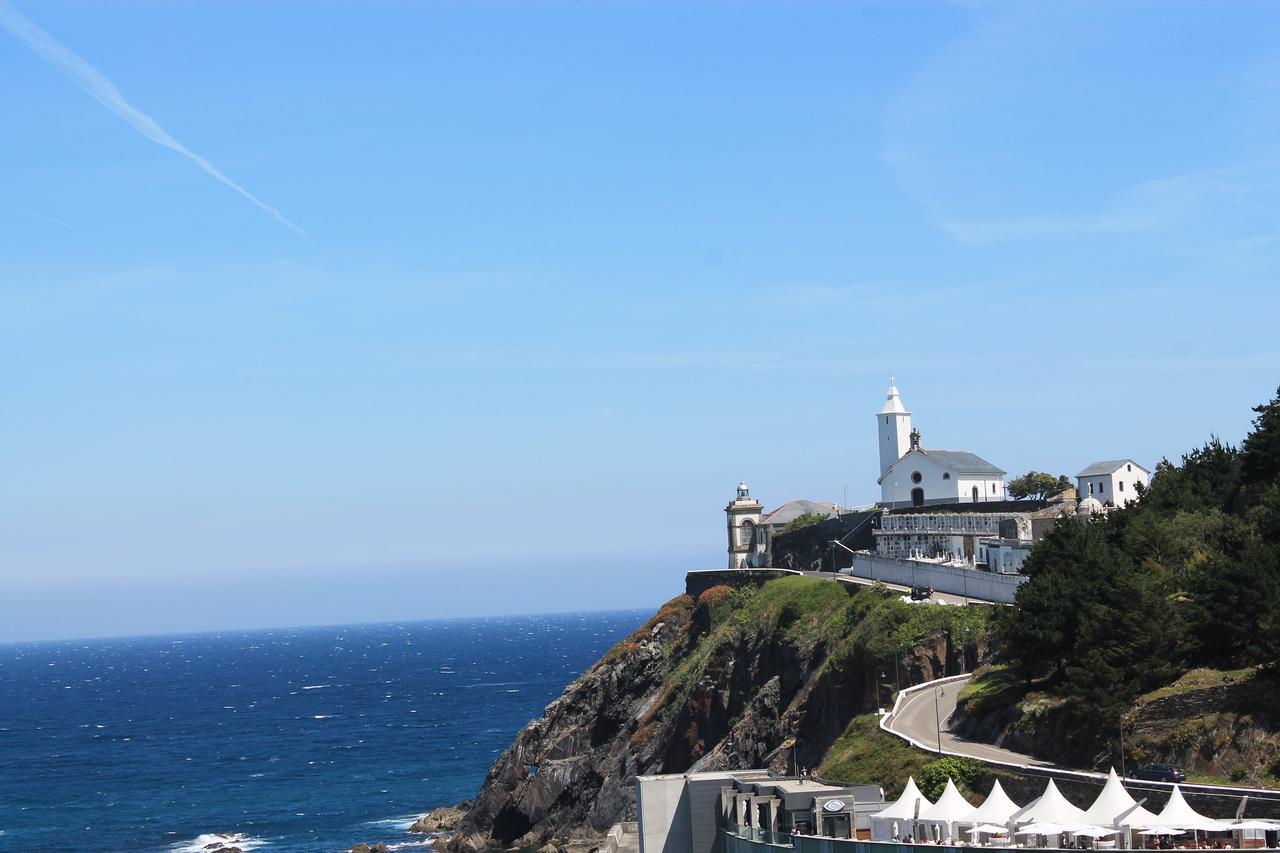 Apartamentos Turisticos Vistademar Luarca Dış mekan fotoğraf
