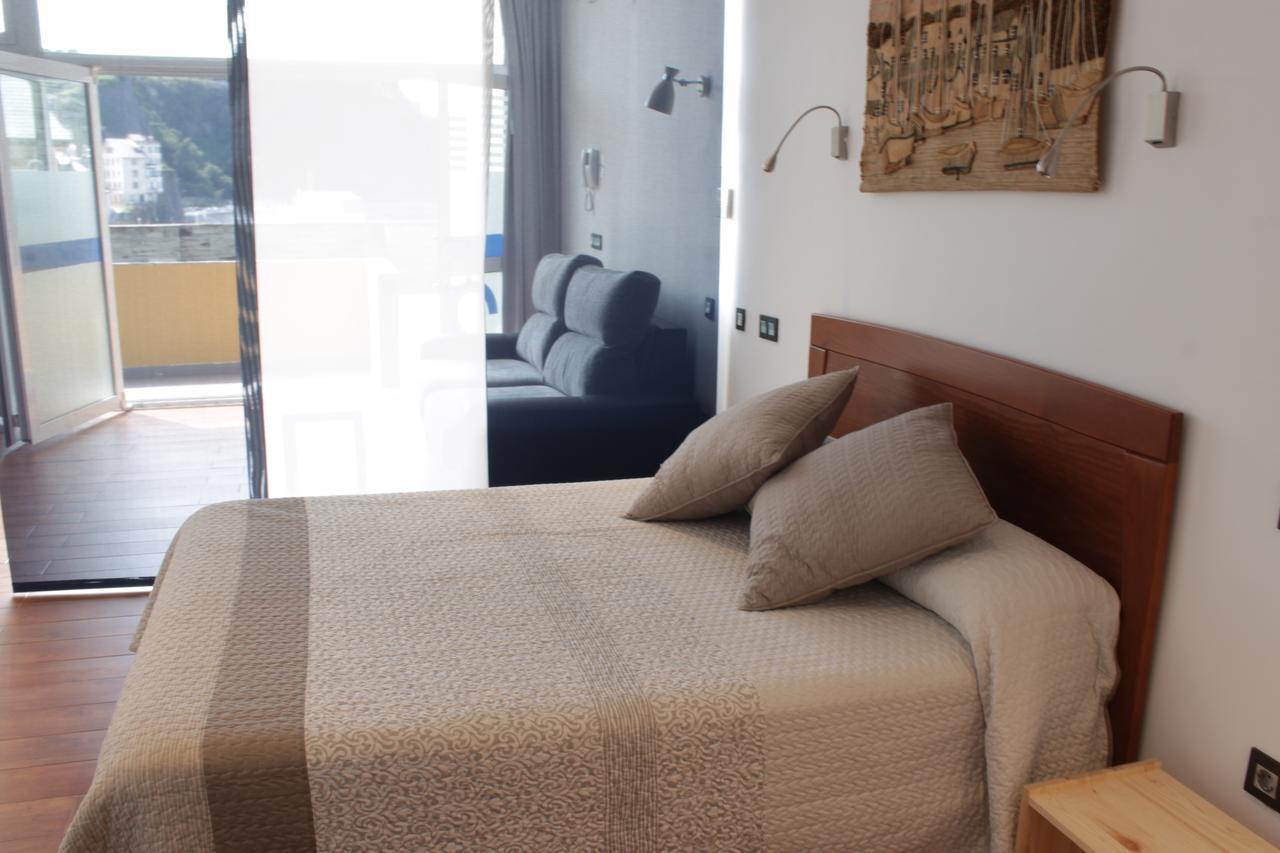 Apartamentos Turisticos Vistademar Luarca Dış mekan fotoğraf