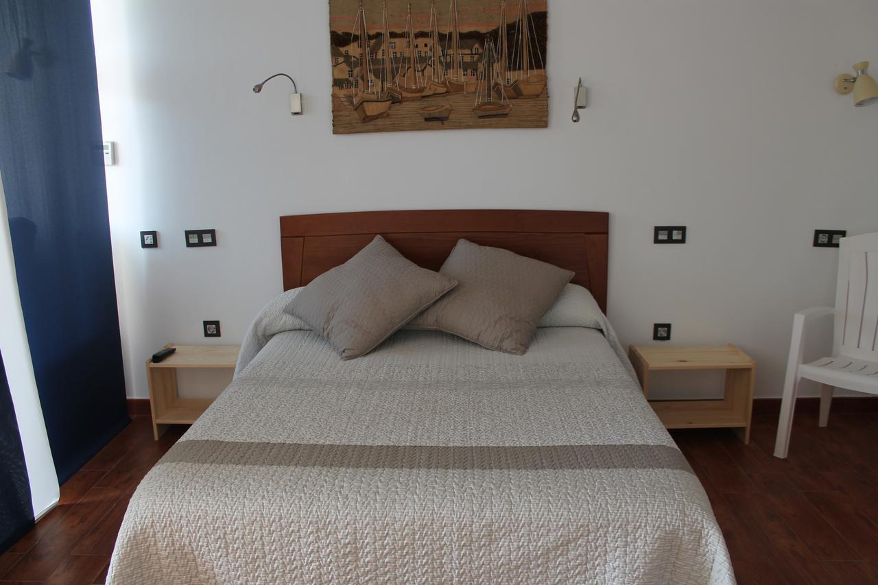 Apartamentos Turisticos Vistademar Luarca Dış mekan fotoğraf