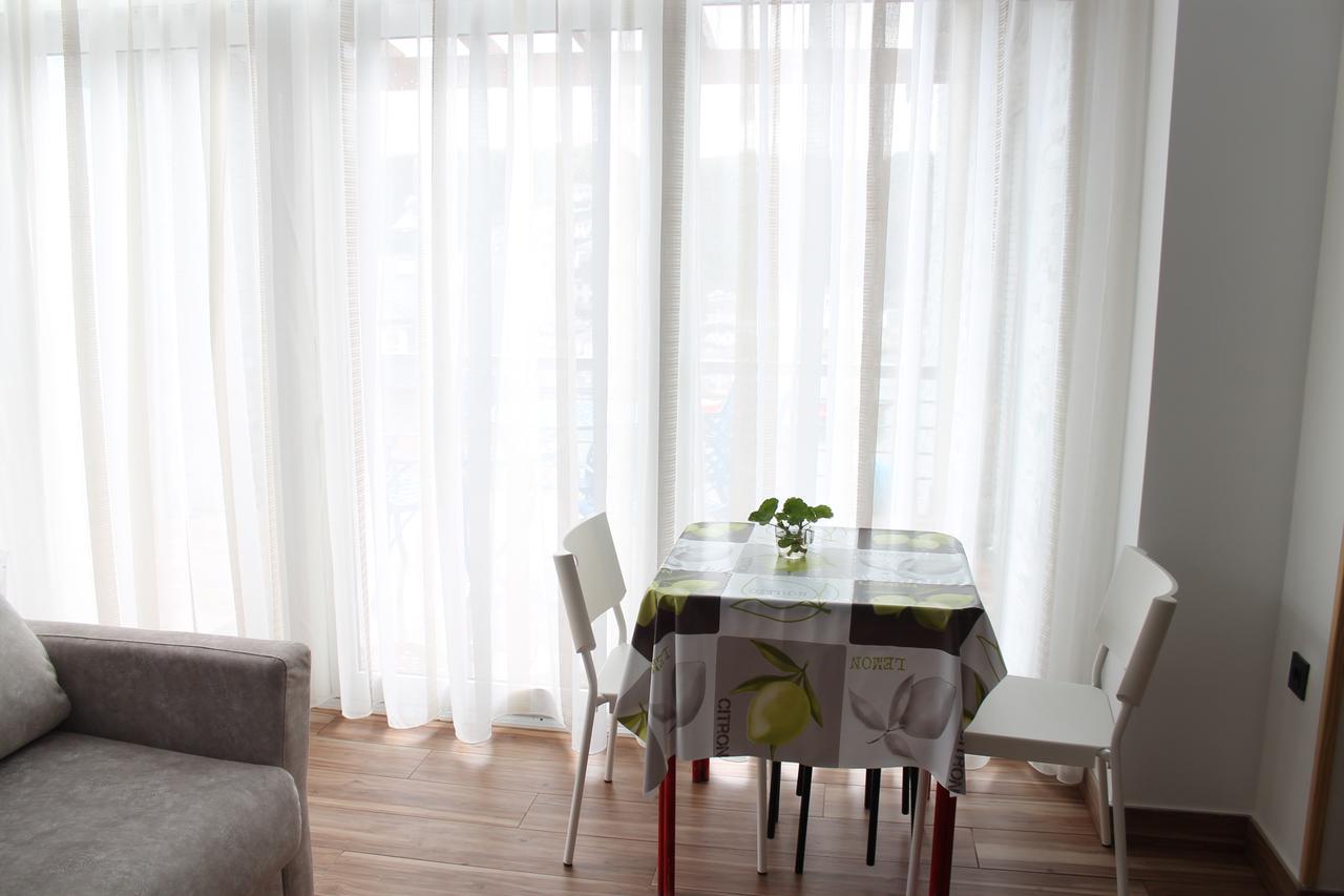 Apartamentos Turisticos Vistademar Luarca Dış mekan fotoğraf